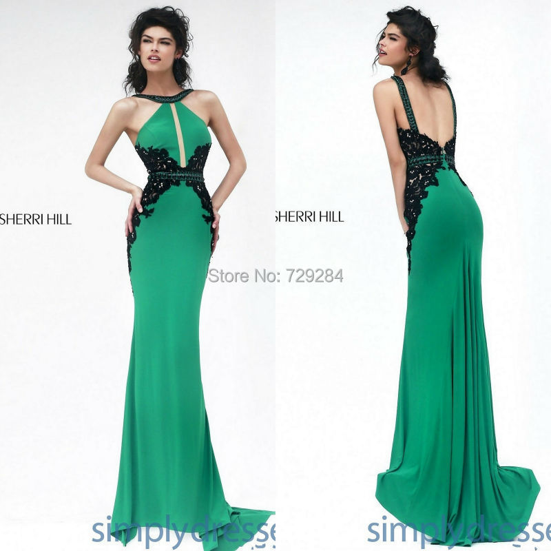 Emerald Wedding Ideas Archives Weddingomania Emerald Green Bridesmaids Wedding Party Portrait