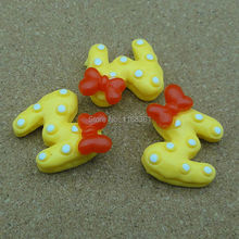 5pcs/lot resin yellow Mickey M letter biscuit 23mm Cabochons Jewelry Fit Mobile Phone Hairpin Headwear DIY Accessories B105-1