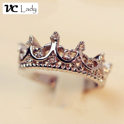 Big Sale Elegant Queen's Silver Crown Ring For Women Punk New Brand Fashion Crystal Jewellery Lady R