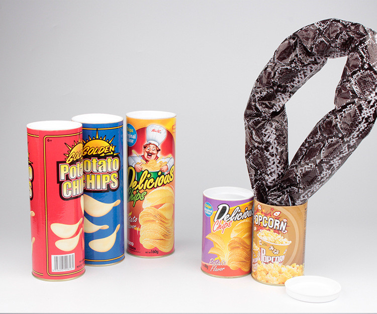 Halloween-Magie Snack-Chips können Flexible Snake-Trick-Witz Gag Spielzeug 
