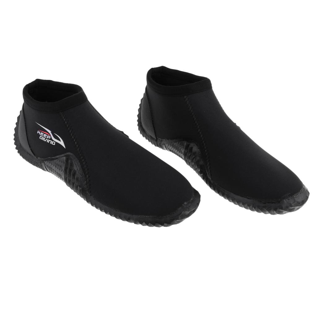 youth water socks