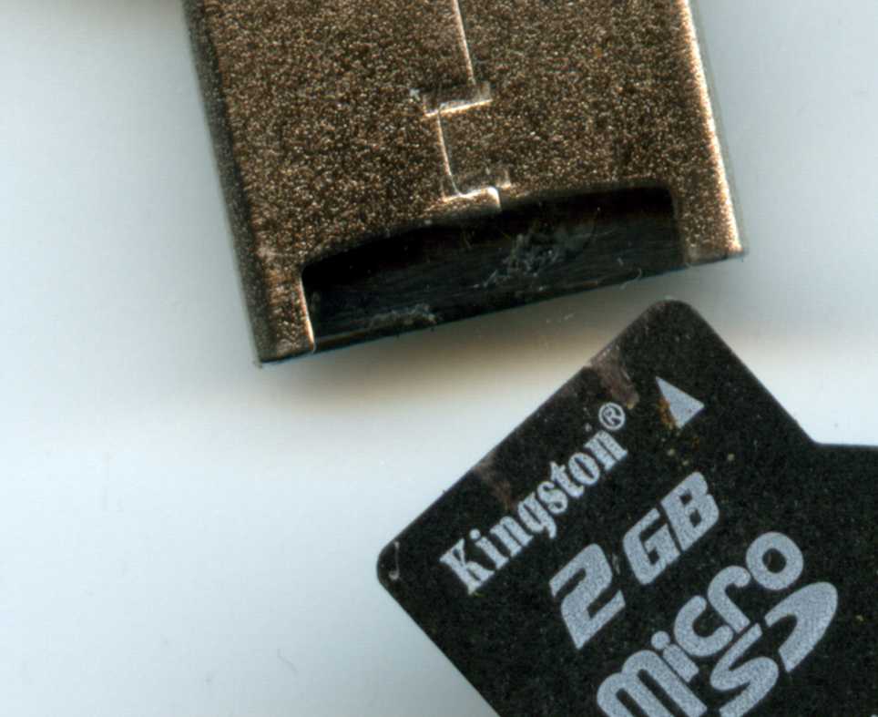 Working. But the quality is terrible! I inserted a new micro SD card and when pulled out, I found scratches from internal clamps. Maybe I got married. The seller is not good.
Работает. Но качество ужасное! Вставил новую micro SD карту а когда вытащил то обнаружил царапины от внутренних зажимов, из-за чего в магазине её не приняли по гарантии. Может мне попался брак. Продавец не хорошо.